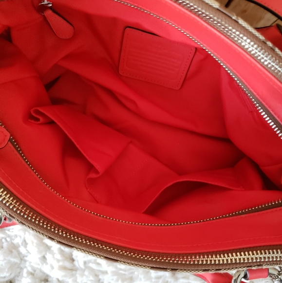 ▪︎SOLD▪︎ Coach Canvas and Leather Satchel - Picture 3 of 5